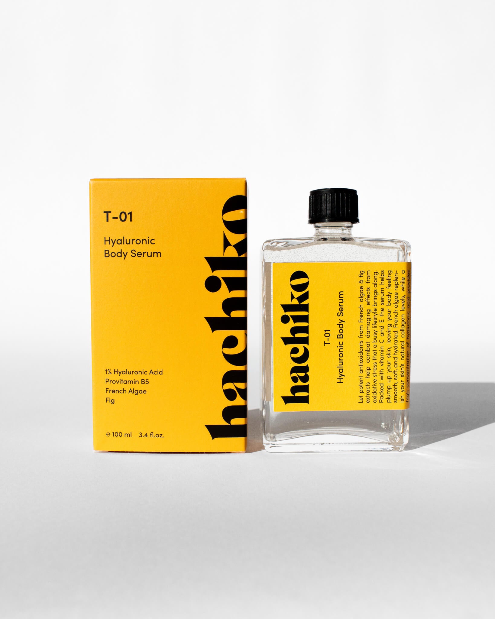 Hyaluronic Body Serum stehend mit Verpackung daneben